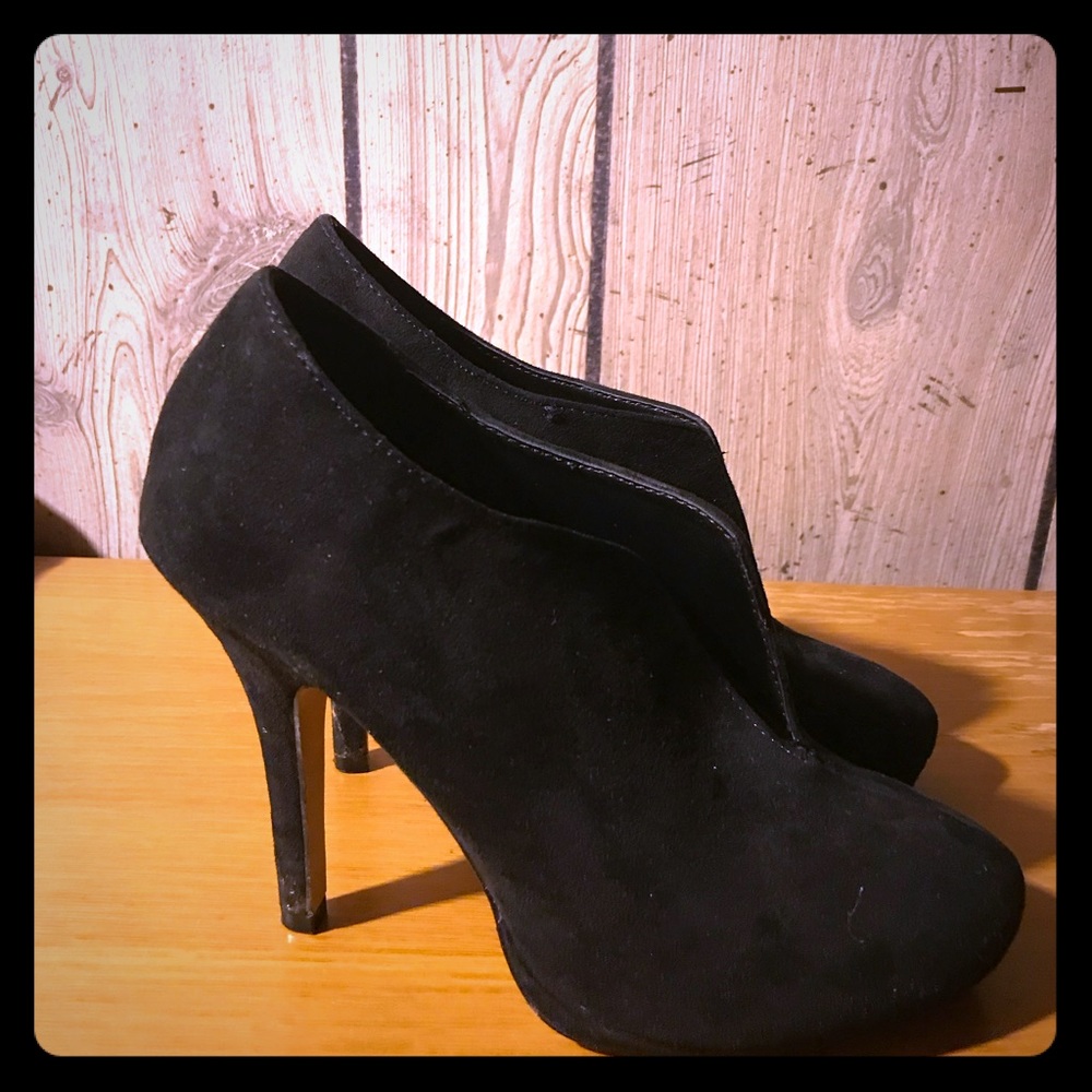 Black heels